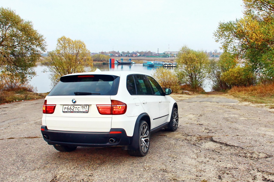 Прокат автомобиля BMW X5 (БМВ X5) в Минске от «Лимбери»