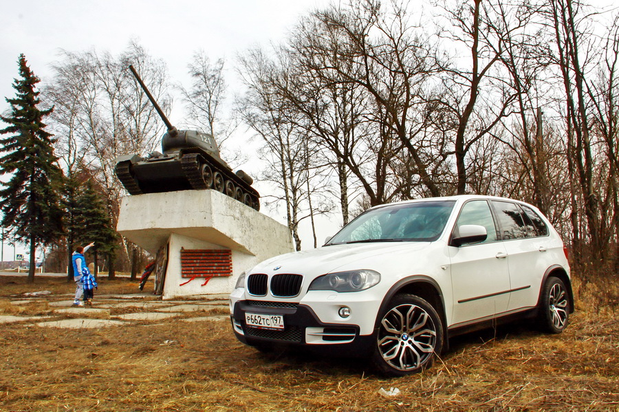 Прокат автомобиля BMW X5 (БМВ X5) в Минске от «Лимбери»